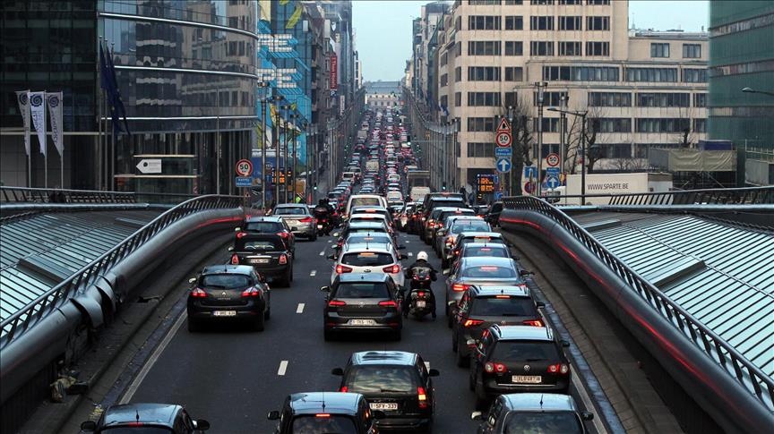 Ventas de automóviles en la UE bajaron por quinto mes consecutivo
