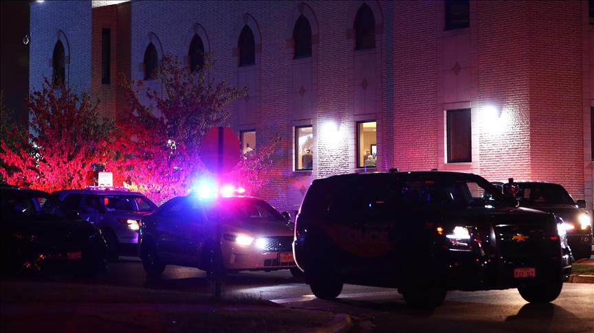 Oružani napad u američkom Illinoisu: Petoro mrtvih, pet policajaca povrijeđeno