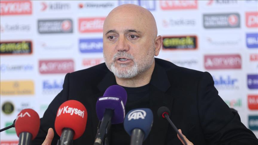 Kayserispor Teknik Direktörü Hikmet Karaman: Stresi ve stratejisi farklı karşılaşmaydı