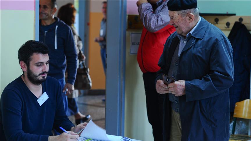 CIKBiH: Izlaznost na prijevremenim izborima u devet općina i gradova do 15 sati iznosila 35,28 posto
