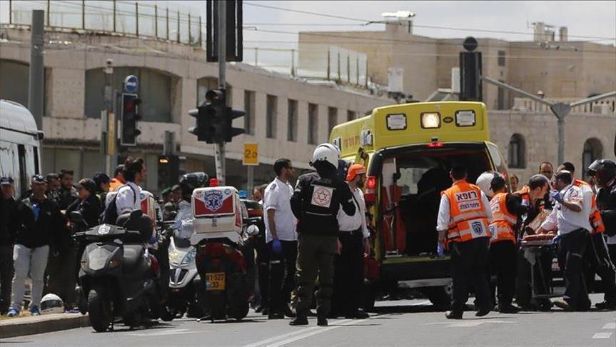 Quatre Israéliens, dont un policier, blessés dans des attaques criminelles à Jérusalem et à Haïfa