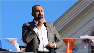 'AK Parti birliğin, Erdoğan istikrarın teminatıdır'