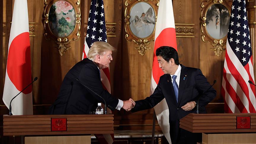 Абэ не комментирует выдвижение Трампа на Нобелевскую премию  