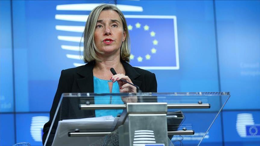 EU warns of new sanctions against Russia over Crimea