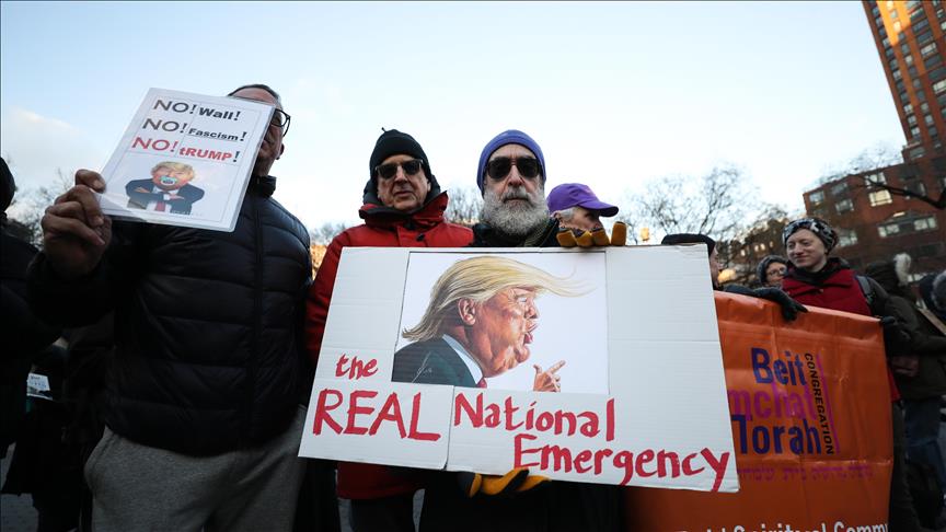 В Нью-Йорке протестуют против решения Трампа по ЧП в США  