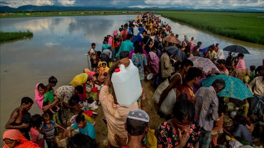 'Malezya Arakan'da insanlık suçu işleyenlerin UCM'de yargılanmasını istiyor'