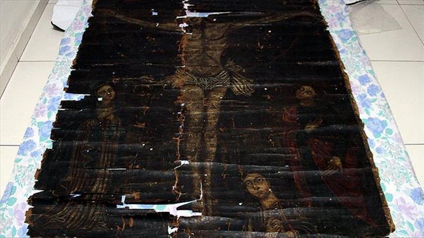 Турската полиција заплени слика на Исусовото распетие стара 800 години