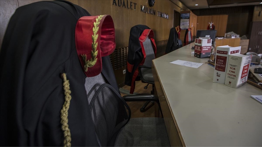 Hakim savcı adaylarına mülakat için 70 puan şartı getirildi