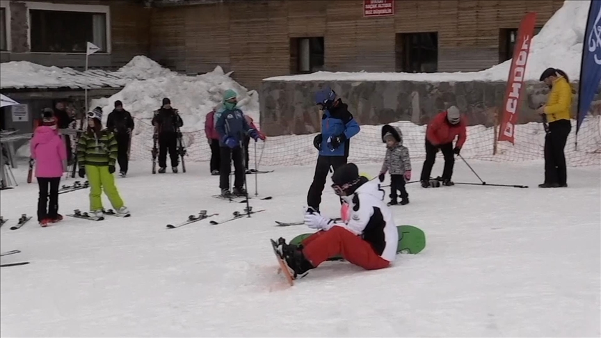 أبريل موعد انتهاء موسم التزلج في "قرطال قايا" ببولو التركية