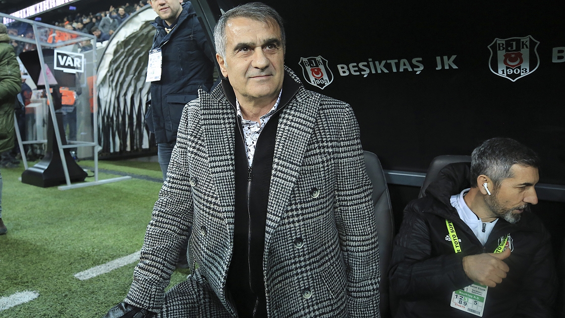 Şenol Güneş, Ersun Yanal'a karşı üstün