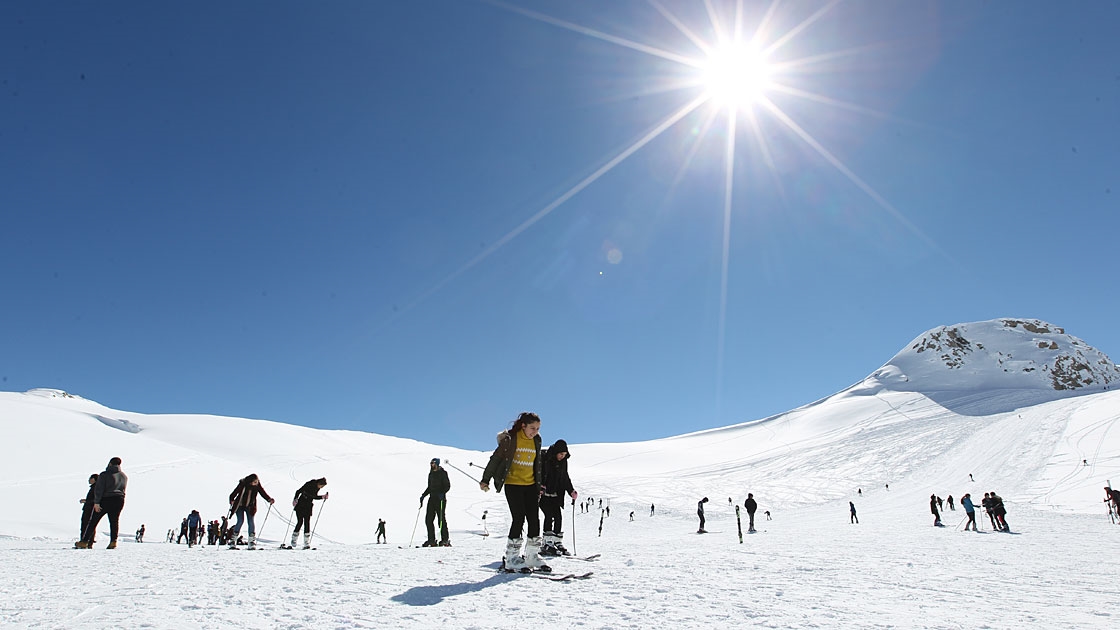 Hakkari'de binlerce öğrenci sporla tanıştı 