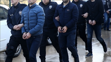 Adana merkezli 12 ilde FETÖ operasyonu: 18 gözaltı kararı