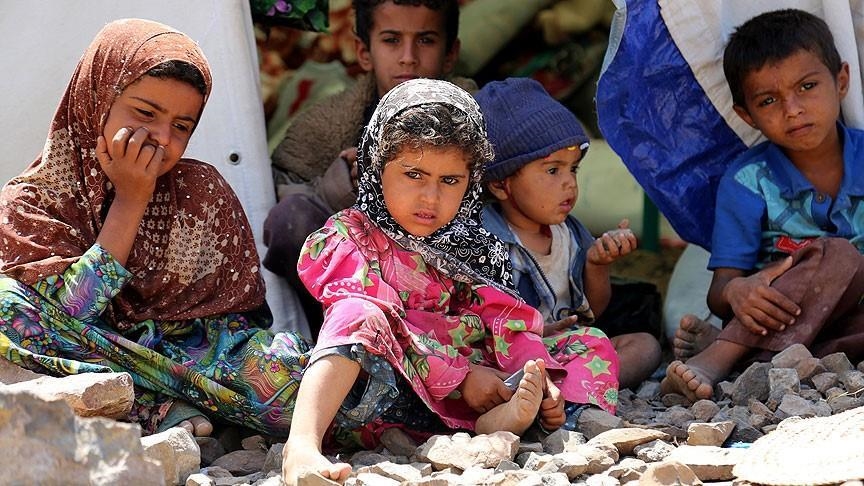 Familias yemeníes se ven obligadas a casar a sus hijas para poder sobrevivir