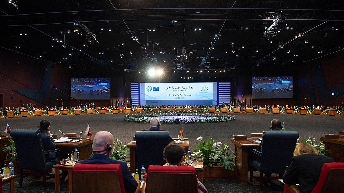 'AB'nin Mısırdaki zirveye katılması bir ikiyüzlülük örneği'