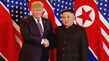 ABD Başkanı Trump ile Kuzey Kore lideri Kim bir araya geldi