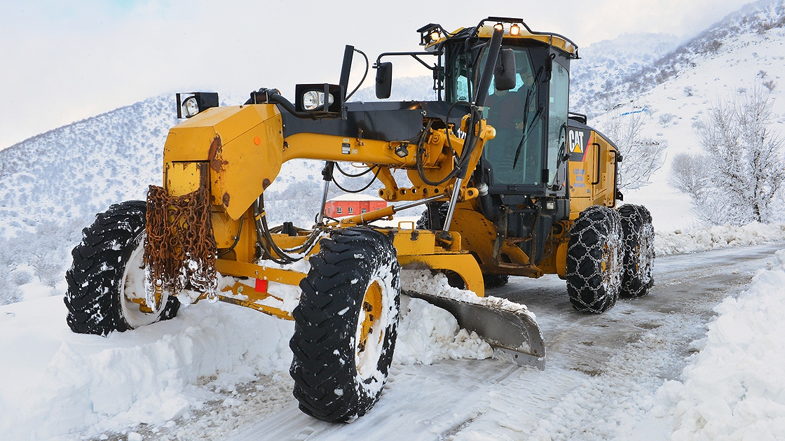 Bingöl ve Elazığ'da 419 köyle ulaşım sağlanamıyor