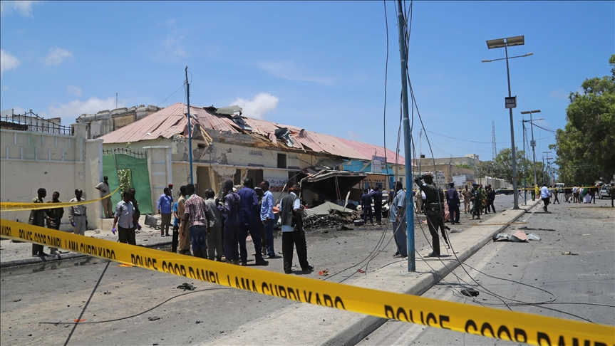 At least 5 killed, 25 wounded in Somalia suicide blast