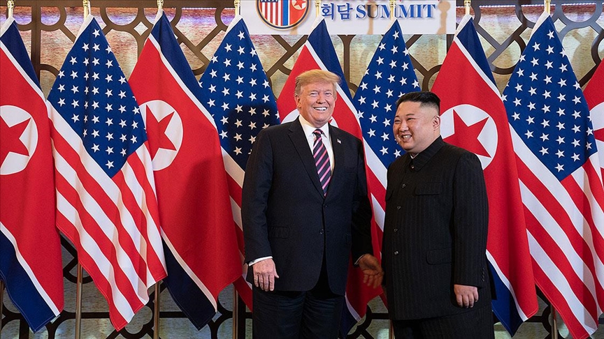 Trump-Kim zirvesinin 2. günü başladı