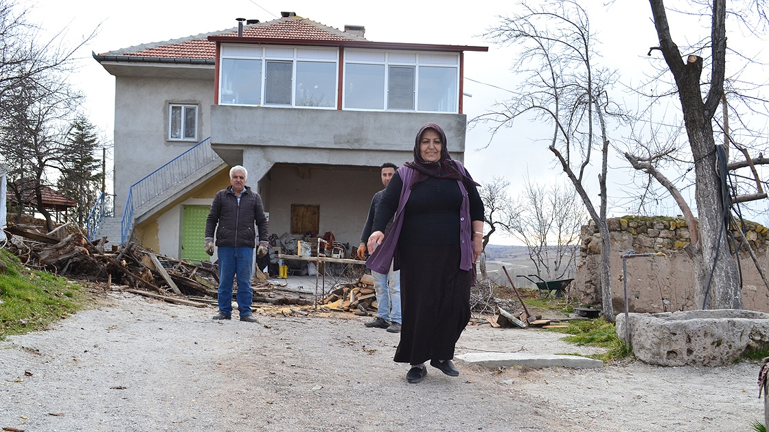 'Kardelenlerin' umudu kadın muhtarın eğitim aşkı