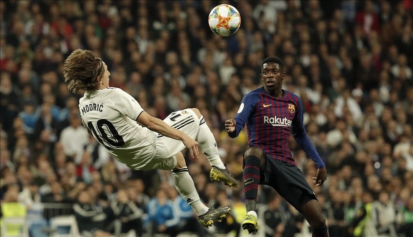Real Madrid y Barcelona buscan desempatar el balance histórico de los clásicos  