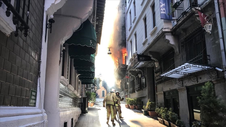 Turkey: Fire kills 4 in Istanbul