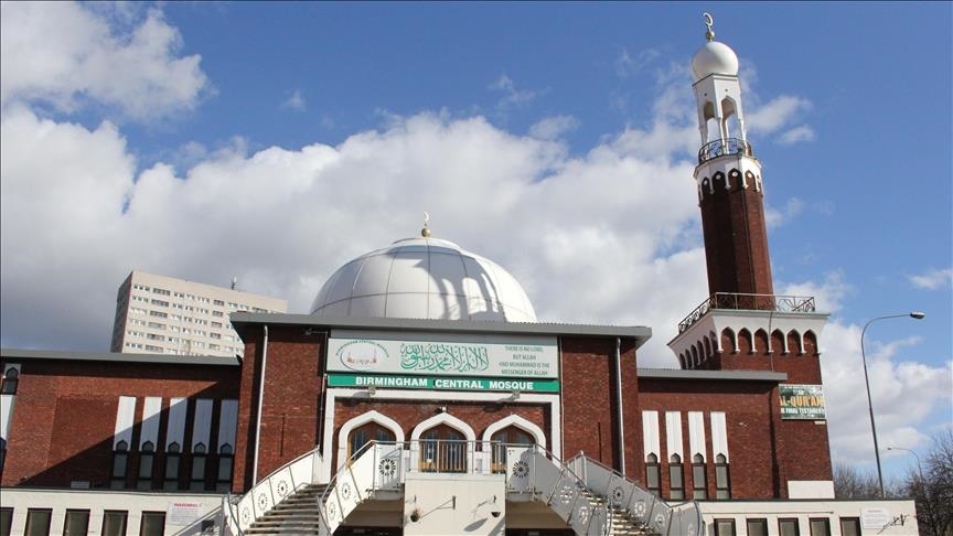 Masjid di Inggris dibuka untuk umum