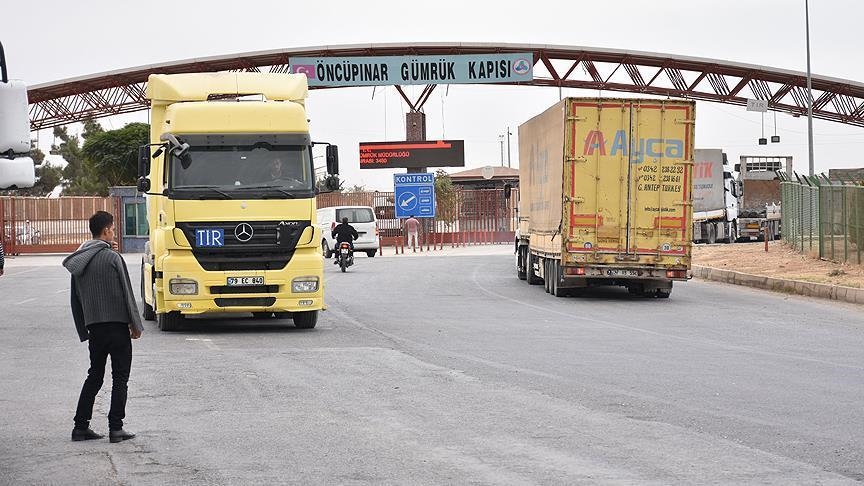 Turkey reopens key border crossing with Syria