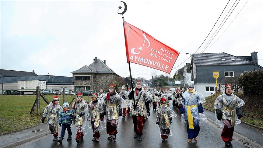 Село во Белгија секоја година организира турски тематски карневал