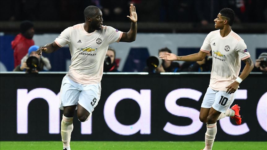 Manchester United knock PSG out of Champions League