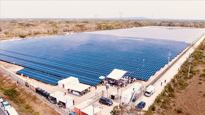 Iván Duque: Colombia ve el inicio de la revolución de las energías renovables