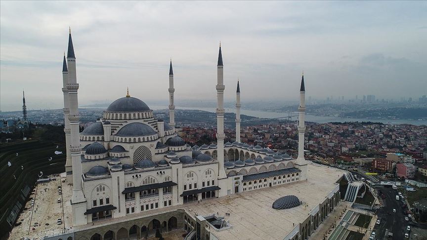 Turkey’s largest mosque opens for worship in Istanbul