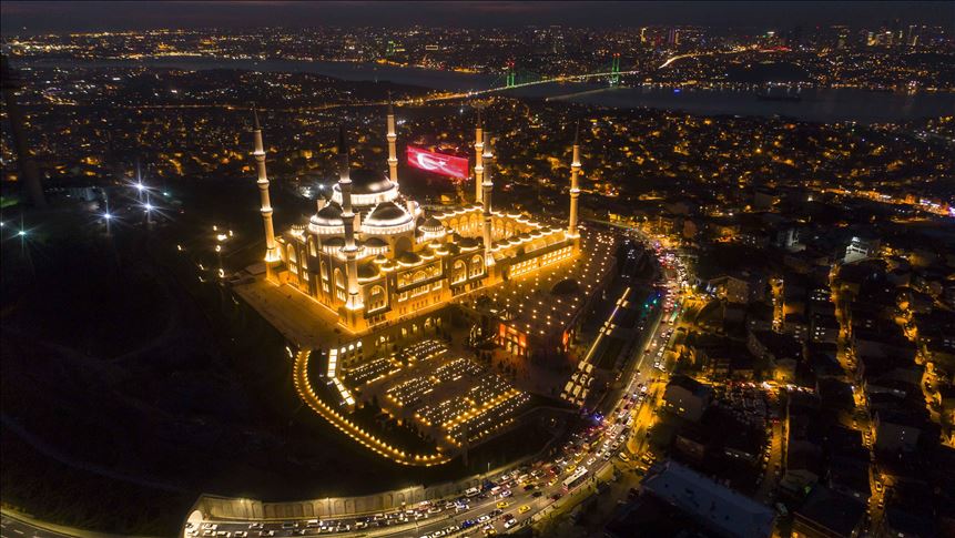 Camlica: Najveća novoizgrađena džamija u Turskoj otvorena za vjerske obrede