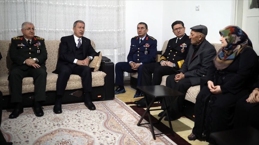 Akar ve komutanlardan taziye ziyareti