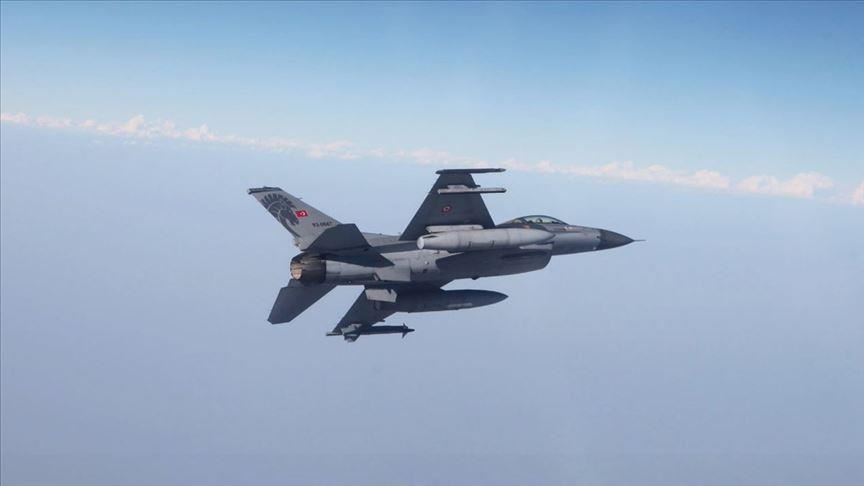 ВВС Турции нанесли удары по объектам РКК на севере Ирака 
