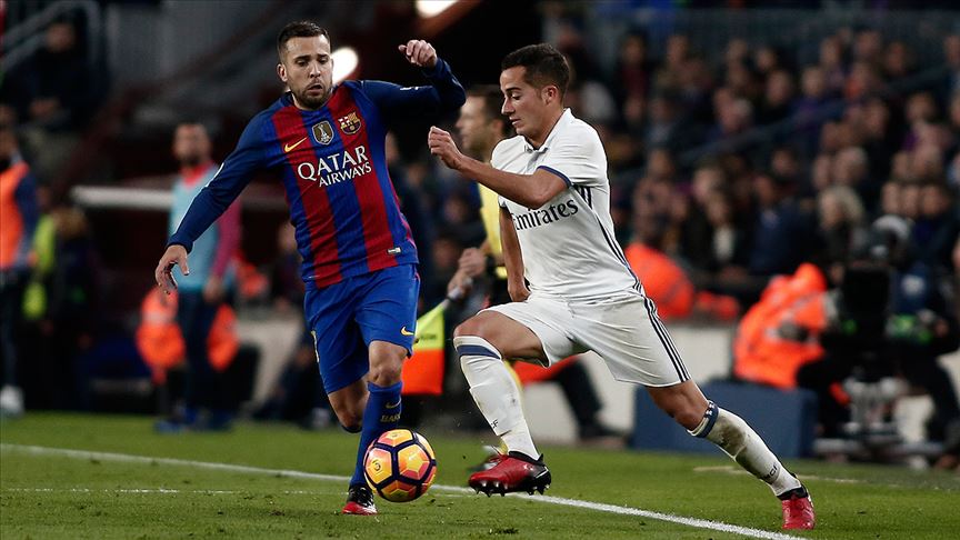 Jordi Alba 2024'e kadar Barcelona'da