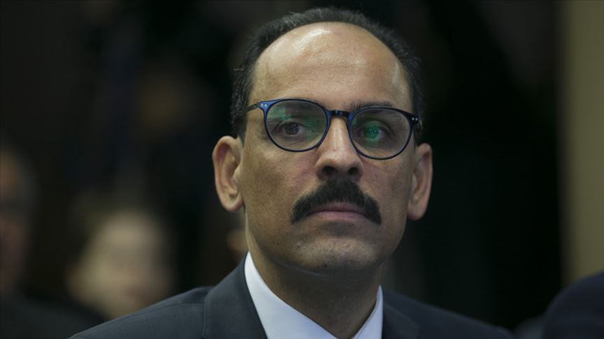 İbrahim Kalın, İsmet Özel'i hastanede ziyaret etti