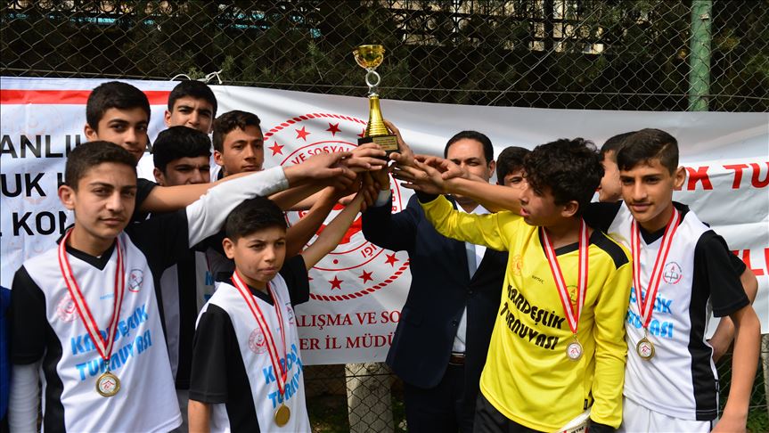مسابقات فوتبال "برادری" نوجوانان ترکیه و سوریه