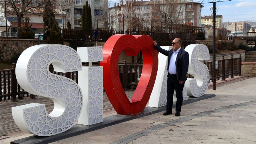 Азербайджанец с уникальным именем побывал в турецком Сивасе 