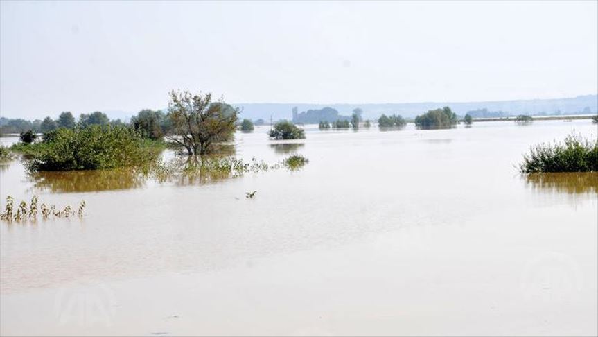 Rohingya camps in Bangladesh face cyclone threat