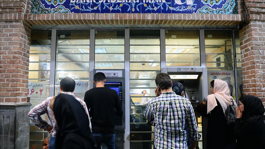 احمد بخارایی: ایران وارد دوره ابر بحران شده است