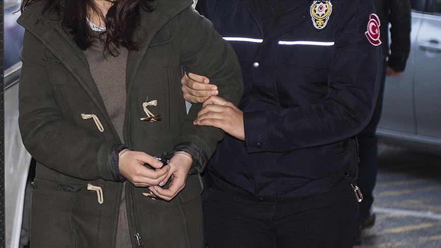 Kırmızı bültenle aranan DEAŞ'lı kadın şüpheli yakalandı