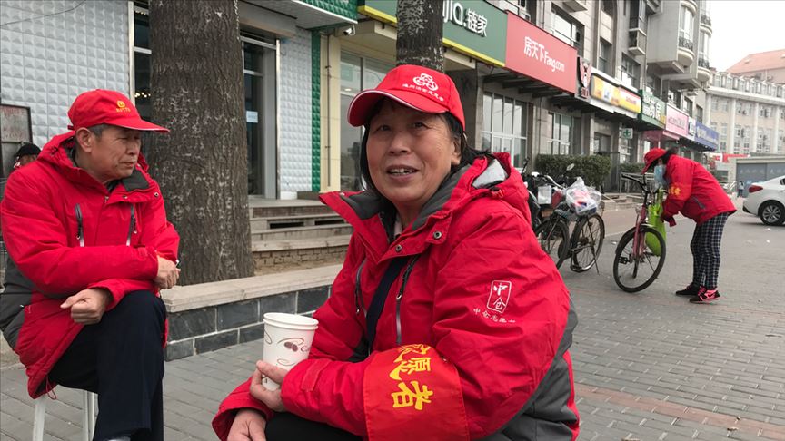 Pekin sokakları yüz binlerce 'güvenlik gönüllüsüyle' izleniyor