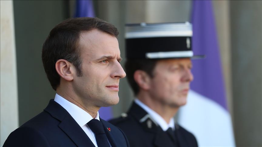 France / Gilets jaunes : Macron en cellule de crise après des émeutes à Paris 