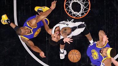 NBA: Spurs beat Warriors, Dirk passes Wilt in scoring
