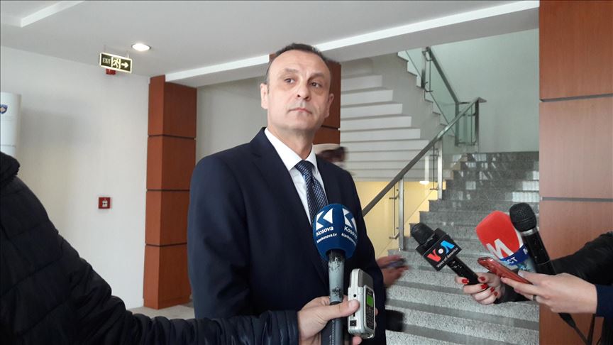 Petroviq: U sulmova fizikisht nga dy persona afër Kuvendit të Kosovës