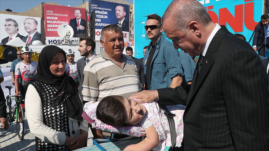 Cam kemik hastası Kader'in 'Erdoğan'ı görme hayali' gerçek oldu
