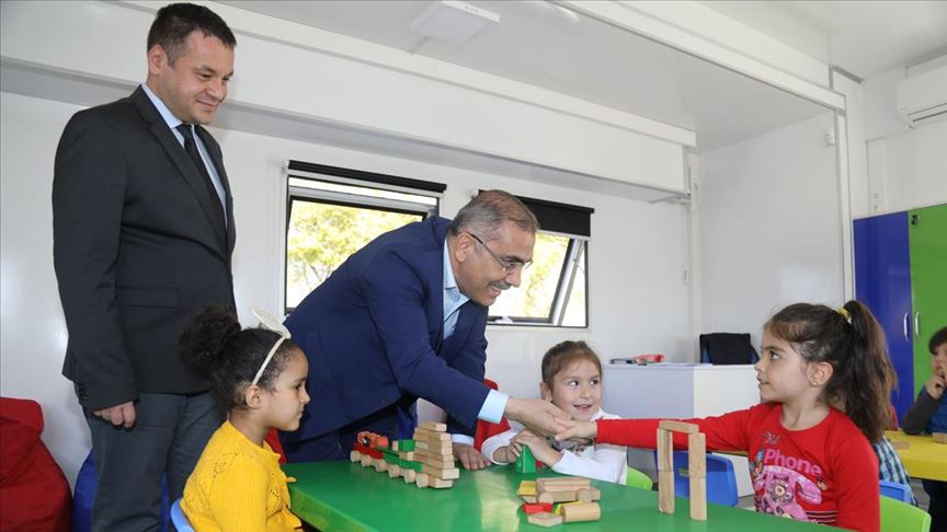 Tarım işçilerinin çocukları için 'mobil sınıf'