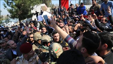 Iraqi official flees angry mob after ferryboat tragedy