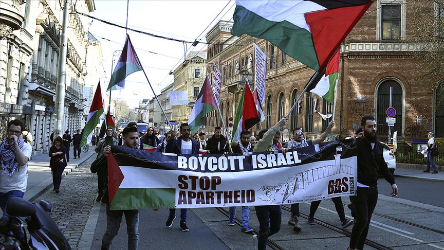 Avusturya'da İsrail ve ABD karşıtı gösteri 