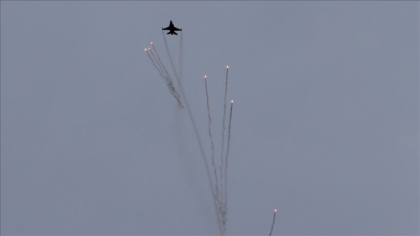 SoloTurk plane gets warm welcome at Pakistan Day gala